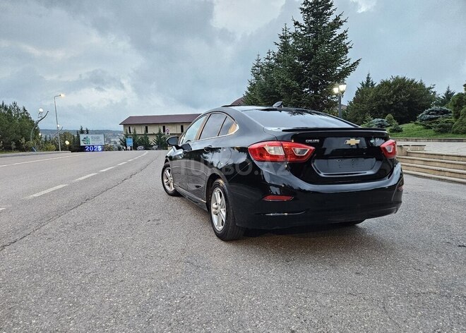 Chevrolet Cruze 2016, 180,000 km - 1.4 l - Qusar