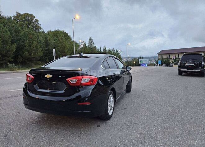 Chevrolet Cruze 2016, 180,000 km - 1.4 l - Qusar