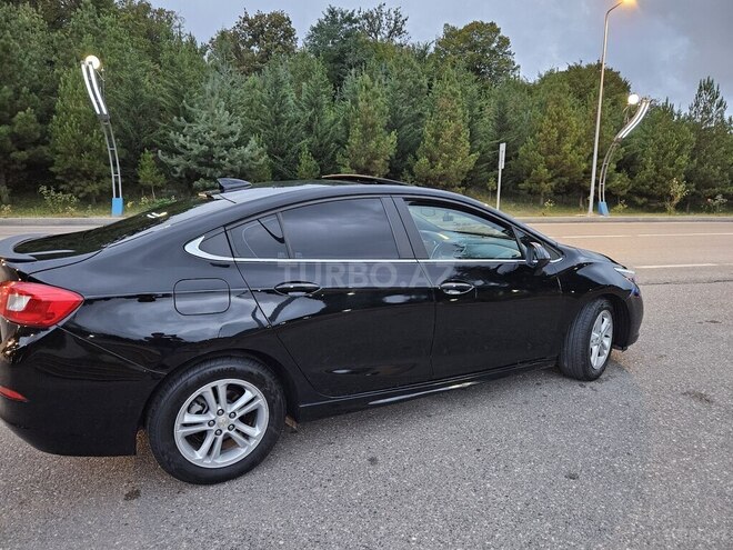 Chevrolet Cruze 2016, 180,000 km - 1.4 l - Qusar