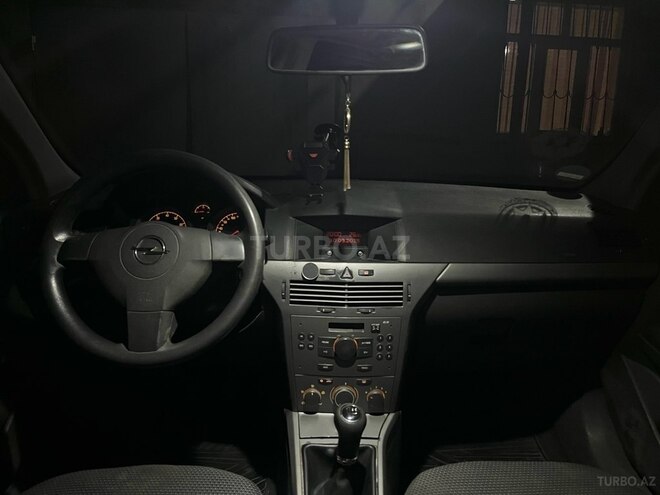 Opel Astra 2004, 250,000 km - 1.4 l - Masallı