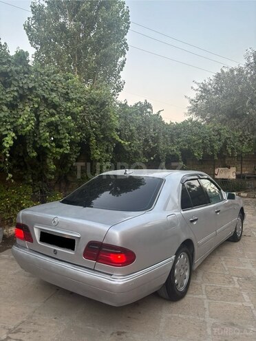 Mercedes E 230 1996, 390,000 km - 2.3 l - Bakı