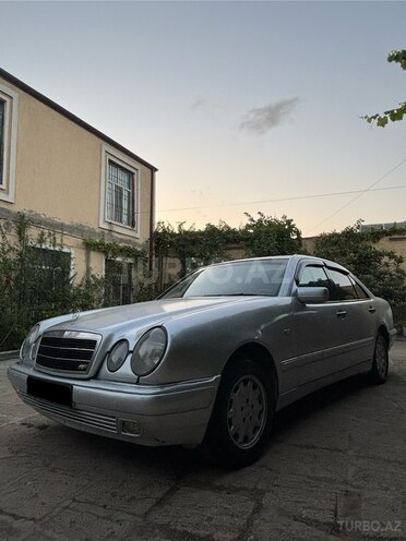 Mercedes E 230 1996, 390,000 km - 2.3 l - Bakı