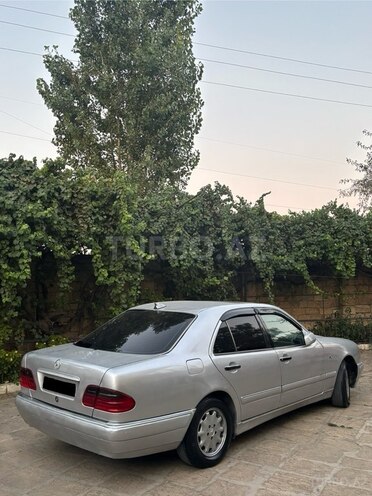 Mercedes E 230 1996, 390,000 km - 2.3 l - Bakı