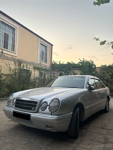 Mercedes E 230 1996, 390,000 km - 2.3 l - Bakı