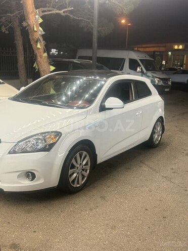 Kia Ceed 2008, 315,000 km - 2.0 л - Bakı
