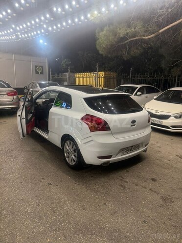 Kia Ceed 2008, 315,000 km - 2.0 л - Bakı