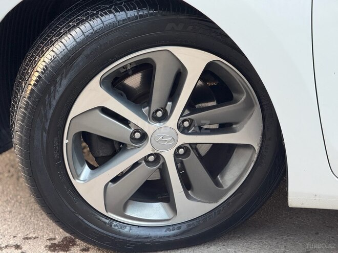 Hyundai i30 2015, 195,000 km - 1.6 l - Bakı