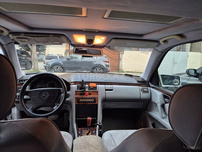 Mercedes E 240 1998, 350,510 km - 2.4 l - Bakı