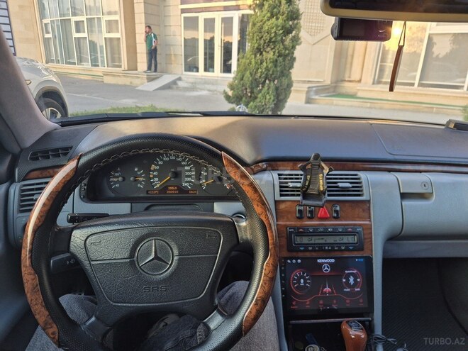 Mercedes E 240 1998, 350,510 km - 2.4 l - Bakı