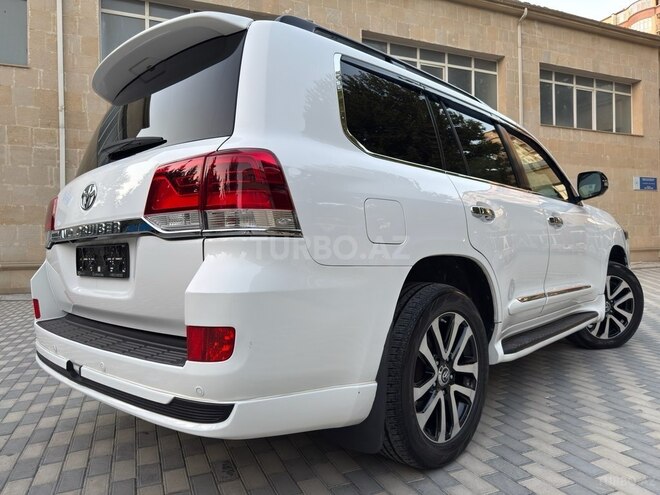 Toyota Land Cruiser 2009, 270,000 km - 5.7 l - Bakı