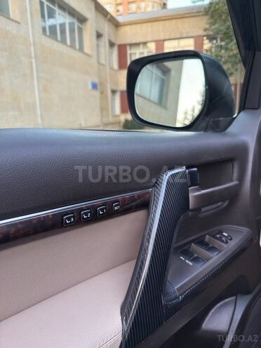 Toyota Land Cruiser 2009, 270,000 km - 5.7 l - Bakı