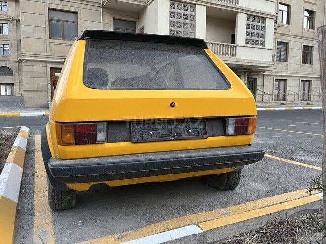Volkswagen Golf 1982, 100,000 km - 1.6 l - Bakı