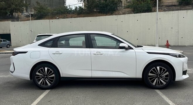 Changan Qiyuan A05 2015, 2,000 km - 1.5 л - Bakı
