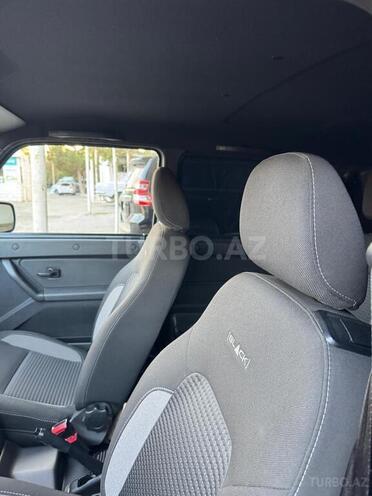 LADA (VAZ) Niva 2023, 30,000 km - 1.7 l - Bakı