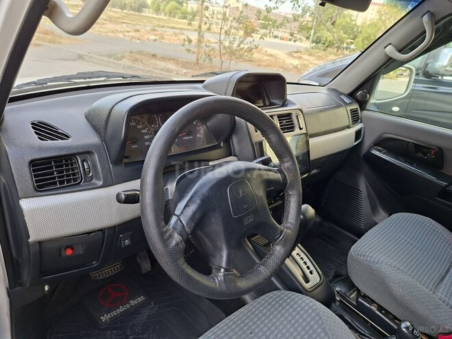 Mitsubishi Pajero io 1999, 325,800 km - 1.8 л - Bakı