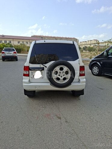 Mitsubishi Pajero io 1999, 325,800 km - 1.8 л - Bakı