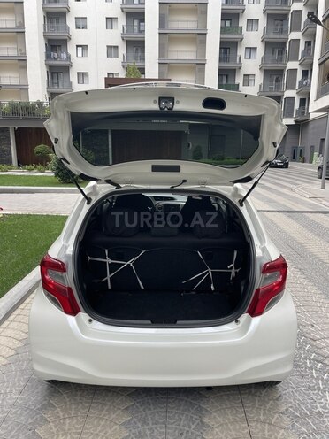 Toyota Vitz 2016, 118,000 km - 1.3 л - Bakı