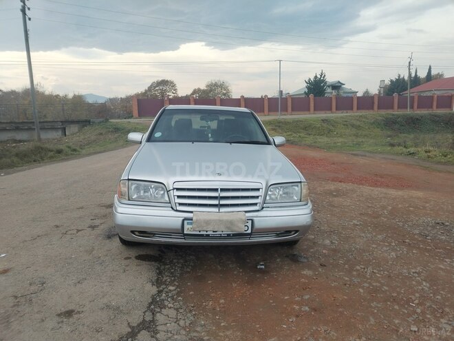Mercedes C 230 1997, 336,000 km - 2.3 л - Masallı
