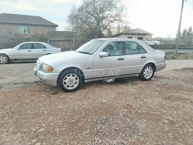 Mercedes C 230 1997, 336,000 km - 2.3 л - Masallı