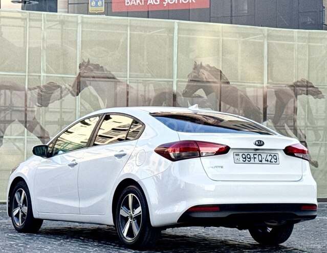 Kia Forte 2017, 110,000 km - 2.0 l - Bakı