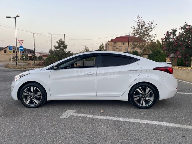 Hyundai Elantra 2015, 186,000 km - 1.8 l - Bakı