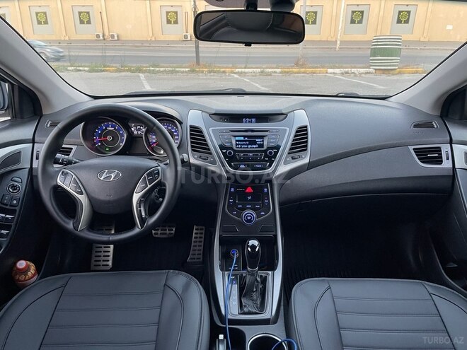 Hyundai Elantra 2015, 186,000 km - 1.8 l - Bakı