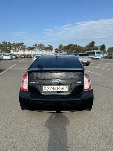 Toyota Prius 2015, 302,777 km - 1.8 л - Bakı