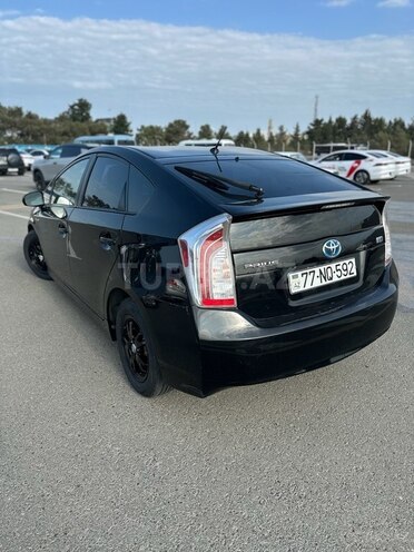 Toyota Prius 2015, 302,777 km - 1.8 л - Bakı