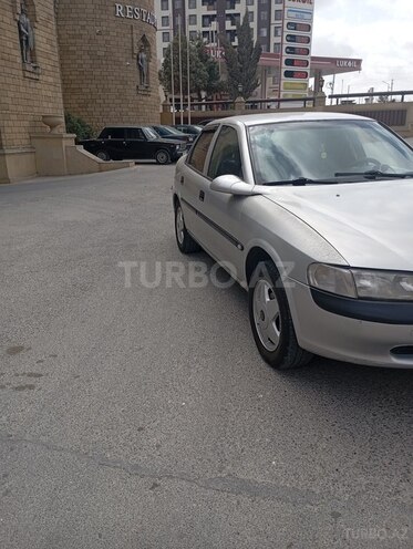 Opel Vectra 1997, 300,000 km - 1.6 l - Xırdalan