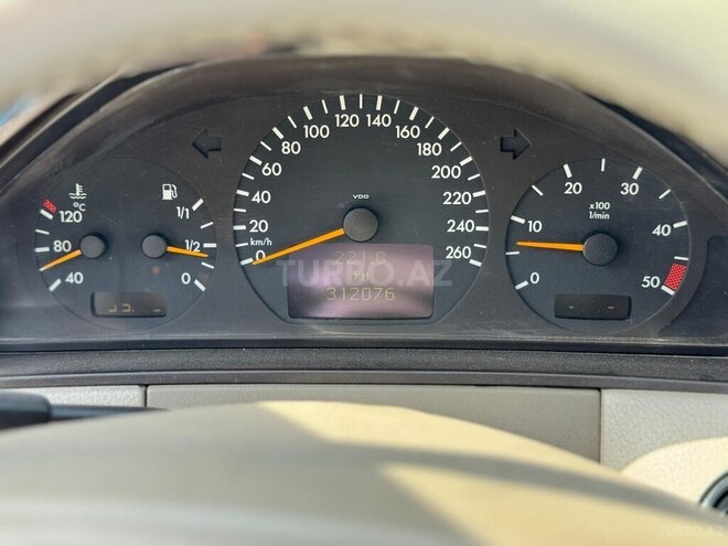 Mercedes E 270 2000, 312,000 km - 2.7 l - Neftçala