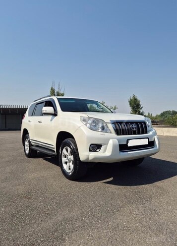Toyota Land Cruiser Prado 2010, 110,000 km - 2.7 л - Şəki