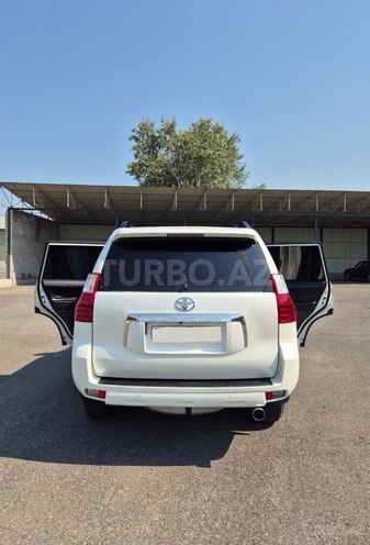 Toyota Land Cruiser Prado 2010, 110,000 km - 2.7 л - Şəki