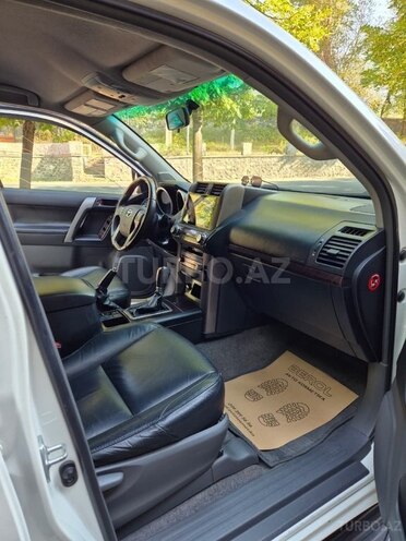 Toyota Land Cruiser Prado 2010, 110,000 km - 2.7 л - Şəki