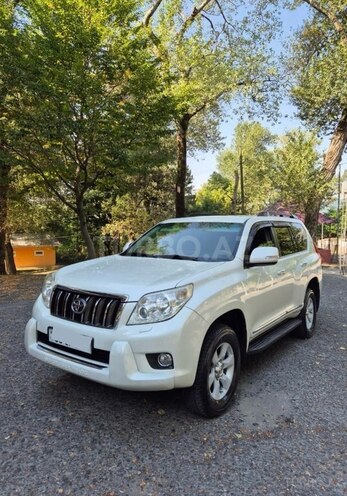 Toyota Land Cruiser Prado 2010, 110,000 km - 2.7 л - Şəki