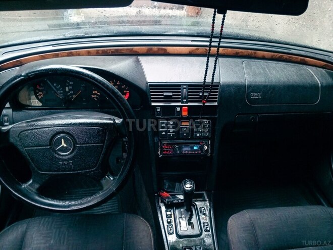 Mercedes C 180 1994, 201,464 km - 1.8 л - Zaqatala