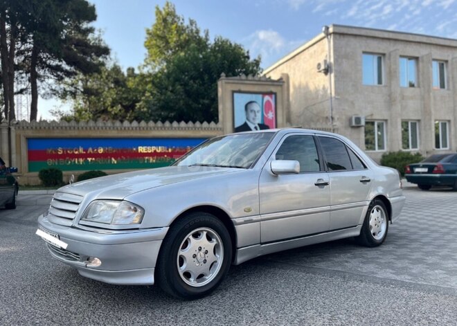 Mercedes C 200 1999, 265,234 km - 2.0 l - Bakı