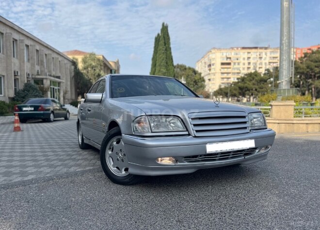 Mercedes C 200 1999, 265,234 km - 2.0 l - Bakı