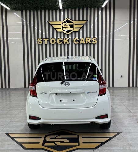 Nissan Note-4