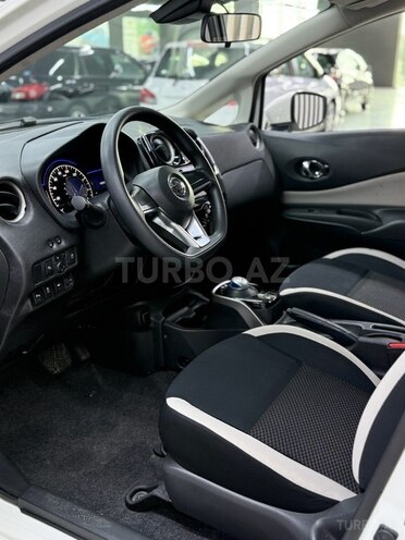 Nissan Note-5