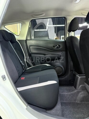 Nissan Note-7