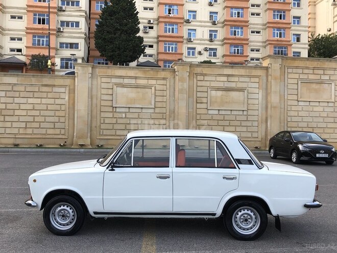 LADA (VAZ) 21011 1979, 100,000 km - 1.3 л - Bakı