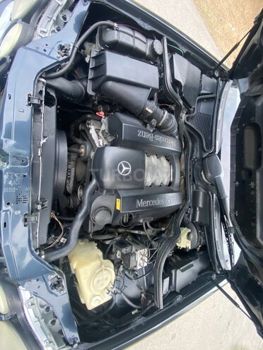 Mercedes E 240 1999, 124,550 km - 2.4 l - Bakı