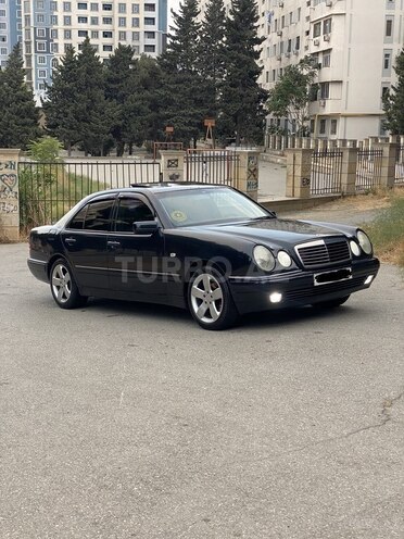 Mercedes E 240 1999, 124,550 km - 2.4 l - Bakı