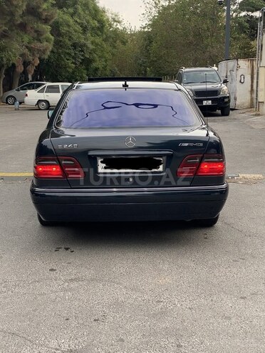 Mercedes E 240 1999, 124,550 km - 2.4 l - Bakı