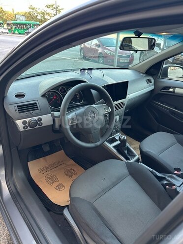 Opel Astra 2005, 270,000 km - 1.3 l - Bakı