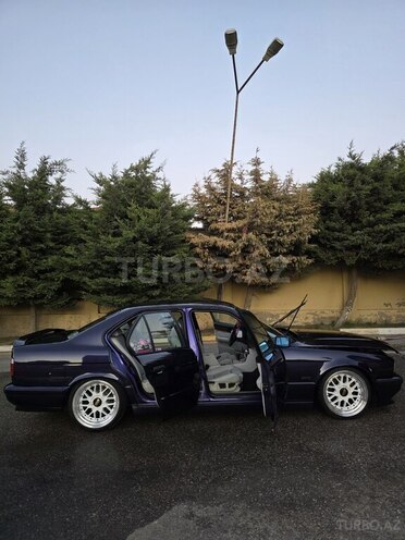 BMW 530 1993, 494,000 km - 3.0 l - Bakı