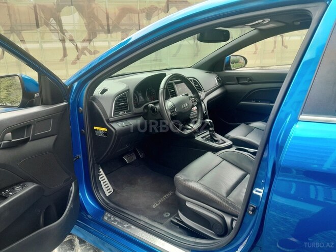 Hyundai Elantra 2017, 56,900 km - 1.6 л - Bakı