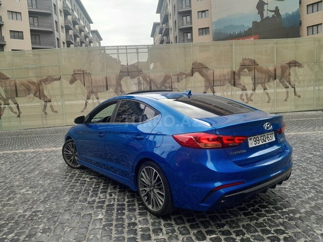 Hyundai Elantra 2017, 56,900 km - 1.6 л - Bakı