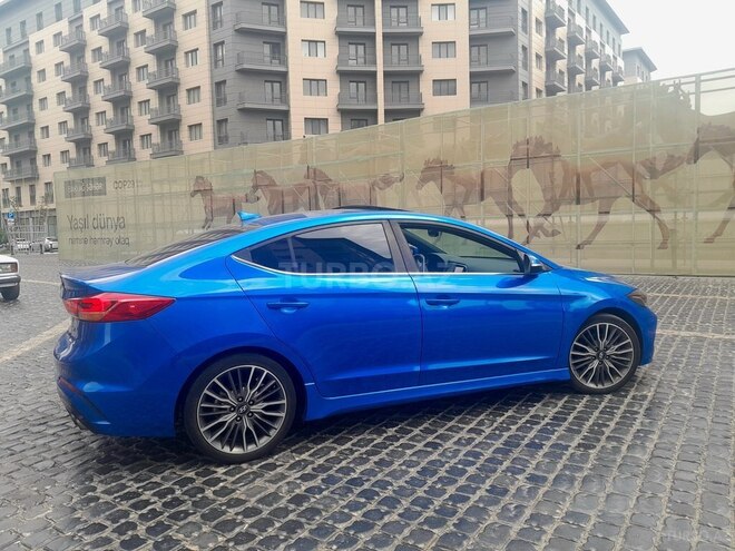 Hyundai Elantra 2017, 56,900 km - 1.6 л - Bakı