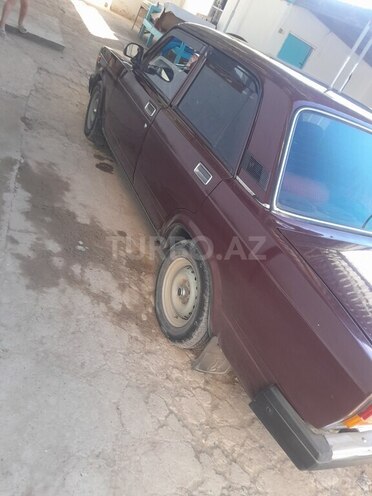 LADA (VAZ) 2107 2006, 70,444 km - 1.6 л - Saatlı